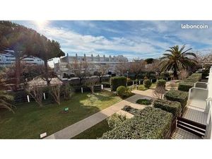 Grand t1 plage avec terrasse et parking