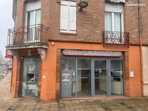 Local commercial 85 m²