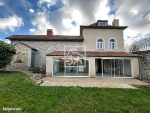 Propriété 6 pièces 147 m²