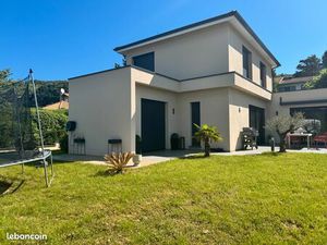 Maison moderne 6 pièces 139m²