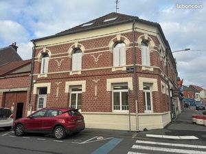 Local commercial / professionnel – Centre-ville – Refait à neuf