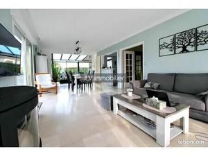 Maison 8 pièces 183 m²