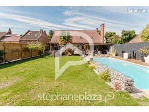 Maison 10 pièces 257 m²