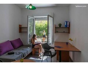 Studio 1 pièce 18 m²