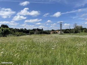 Terrain 2 349 m² Saint Yrieix La Perche