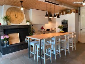 Maison à louer – Sauveterre-de-Guyenne