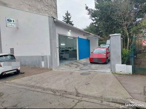 Entrepôt/ atelier/garage