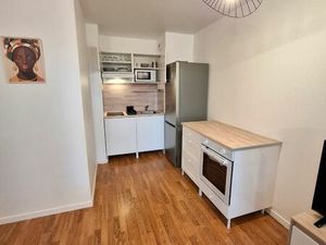 2 pièces meuble 3min rer a 1100 c.c