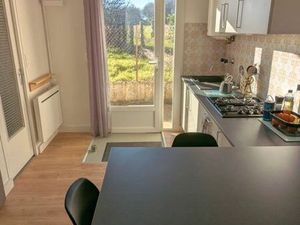 Studio meublé  rénové  toutes charges incluses