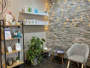 LOCAL COMMERCIAL 63 m² – TOUT COMMERCE – SANS TRAVAUX – PARKING