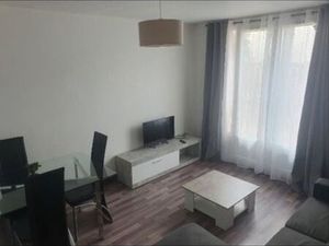 T2 meublé 45 m² – Grenoble Europole / Tram C – Chauffage inclus