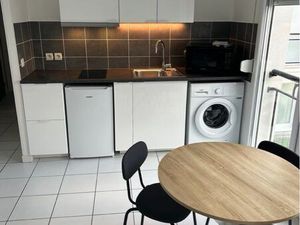 Appart studio + parking