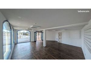 Local commercial 55m2 Port Crouesty