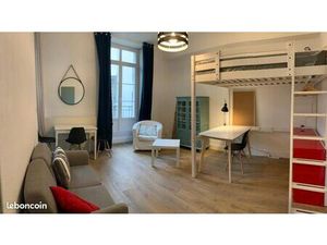 26m² rénové  meublé – proche Quai de la Fosse