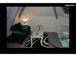 Grand studio avec chambre séparer