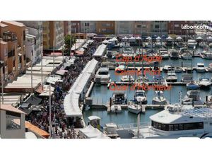 Restaurant centre port