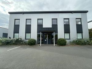 Bureaux 616 m²