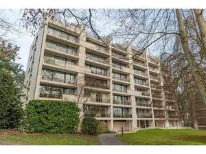 Appartement 2 chambres dans parc privé !