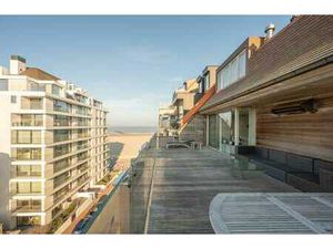 Penthouse duplex élégant avec grande terrasse et vue laté...