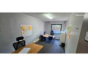 Location Bureau meublé de 15 m²  440e HT  toutes charges comprises