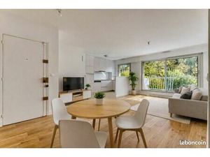 Magnifique 3 Pièces Rénové – Dernier Étage – Centre de Montmorency