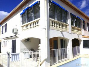 Dans quartier résidentiel et au calme  vends maisonT8 de 213m2 isolée phoniquement et ther