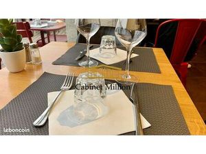 Bureaux  restaurant 72 m² Vic-la-Gardiole