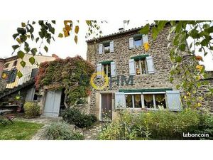 Propriété 9 pièces 208 m²