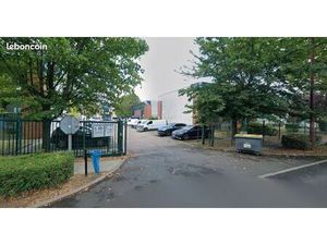 Bureau 13 m² Meublé Neuf – Gonesse – Tout Inclus + Parking