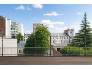 Appartement à louer avec garage et terrasse   Bruxelles (VBD67262)