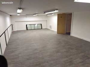 À LOUER – Entrepôt / Bureaux / Espace de stockage – 90 m² – Argenteuil (95)