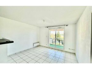 Location appartement  m² T-1 à La Ville-Dieu-du-Temple  520 €