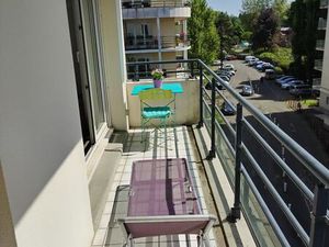 Studio meublé 30 m2+balcon proche IAE