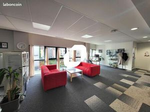 Bureaux 451 m²