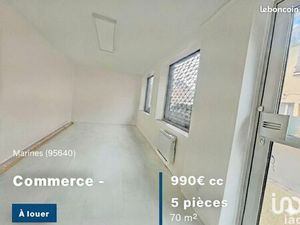 Local 70 m² MARINES