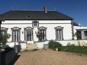 Propriete 300m² En Hameau Sur Plus D'un Hectare Avec Sa Piscine