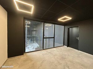 Bureaux 90 m²