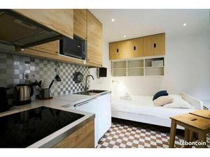 Studio 1 pièce 14 m²