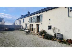 Maison de 222 m² à Caulnes