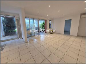 Appartement T2 RDC avec 2 places de parkings