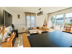 Beau T2 moderne et lumineux avec terrasse et place de parking