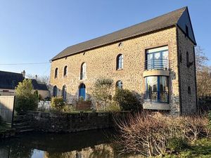 Moulin de 297 m² à Montsurs