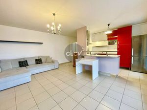 T3 Meublé Climatisé avec Terrasse  Garage  Piscine 69300 CALUIRE ET CUIRE