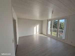 ? Appartement T3 rénové – 74 m² – Brest