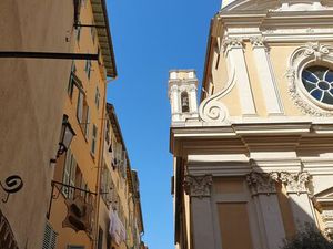 T2/3 Vieux Nice 58 m2