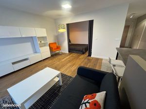 T1 bis meublé 44 m² – Rénové – Balcon avec vue – Cave - Local vélo - Centre ville