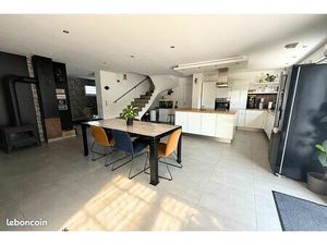 Maison 5 pièces 145 m²