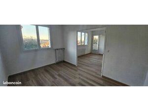 Appartement type T3 proche douane Perly