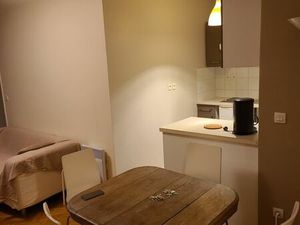 40 m² meublés avec garage Rue Tête d'Or