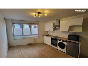 ? T1 BIS AVEC COIN NUIT SÉPARÉ refait à NEUF 28 7 m² – RDC – 8 min Métro Tourcoing Centre 